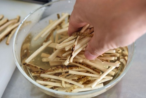 食物繊維は1日にどれくらい!摂取目標量って?